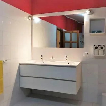 Big Relax With Swimming Pool And A Peaceful Garden In A Private 아파트 *