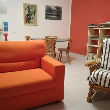 Big Relax With Swimming Pool And A Peaceful Garden In A Private