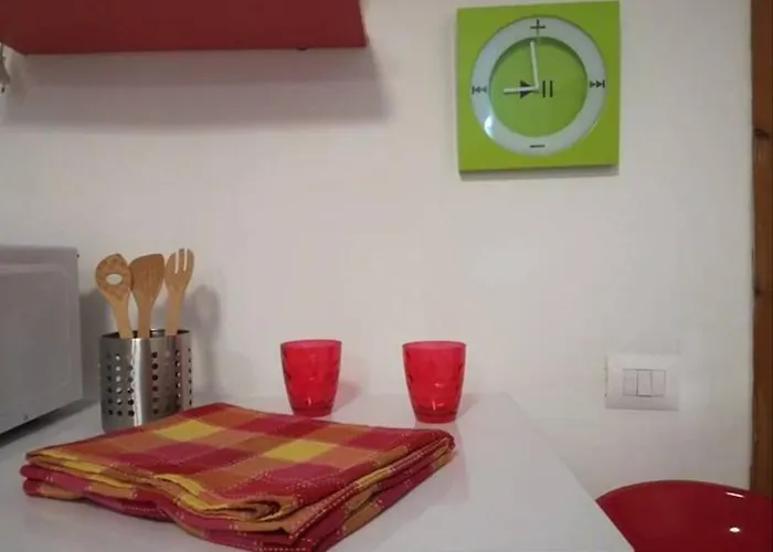 Big Relax With Swimming Pool And A Peaceful Garden In A Private Apartment